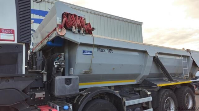 Skip truck Renault Gamme C 450