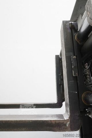 Targonca Linde E 16 H EVO 386-02