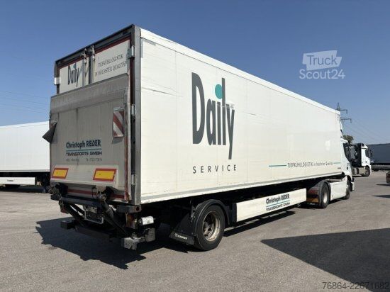 Kompletter Zug IVECO CITY KüHLER, CARRIER 1950 ELEKTROGENERATORBETRIEB üBER SZM,  LADEBORDWAND