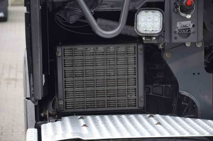 Scania R 580 / V8 / 4 PODUSZKI / KLIMA P NAVI /FULL LED / ACC / 7410