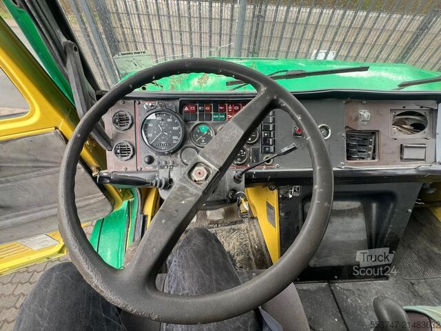 Ανατρεπόμενο Renault Turbo 6x4