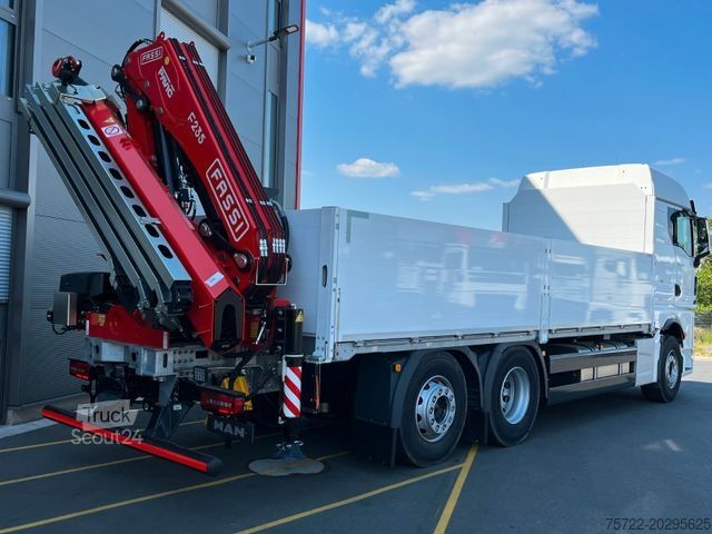 Φορτηγό με επίπεδη καρότσα MAN TGX 26.520 BL 6x2-4 KRAN FASSI SOFORT VERFÜGBAR!