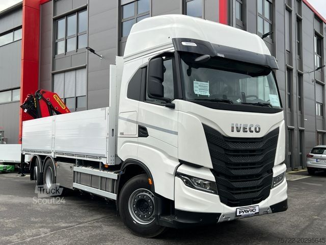 Żuraw samochodowy IVECO S-WAY 490/BAUSTOFF/KRAN PALFINGER ODER FASSI