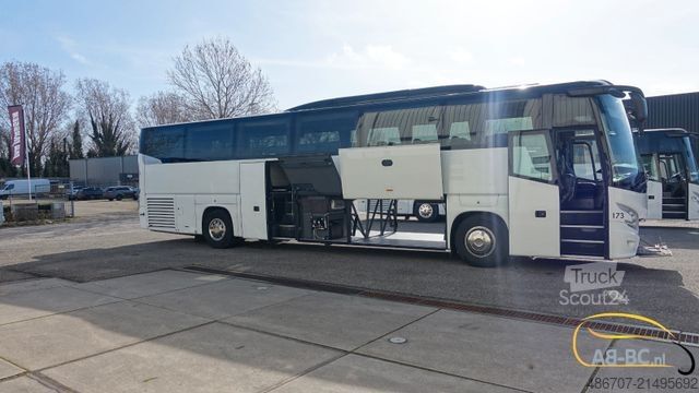 Motor coach VDL FUTURA FHD2-129/370 55 Sitze EURO 6