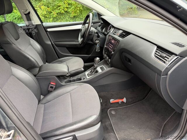 Minibus SKODA Octavia 1.6 TDI 85 kW Combi DSG Automatik Navi