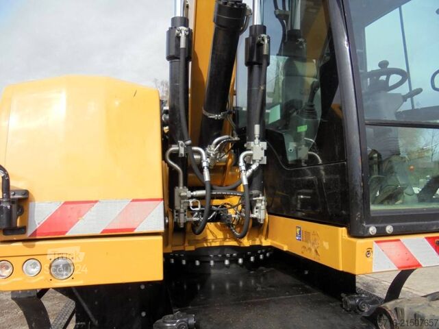 Radbagger CAT M 317 F