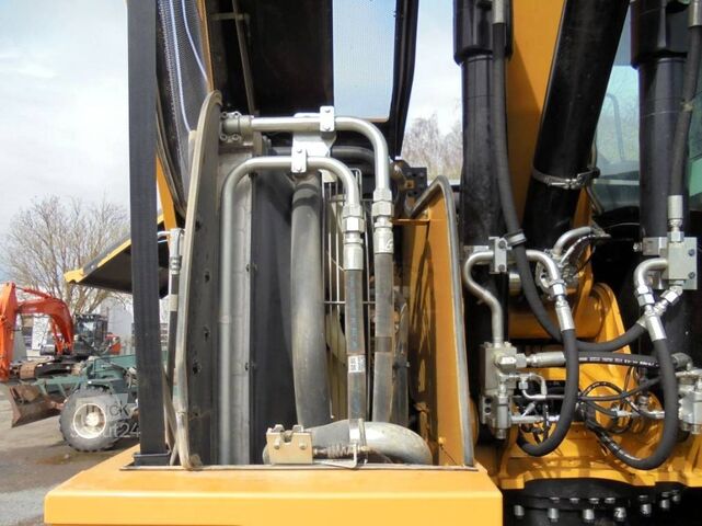 Radbagger CAT M 317 F