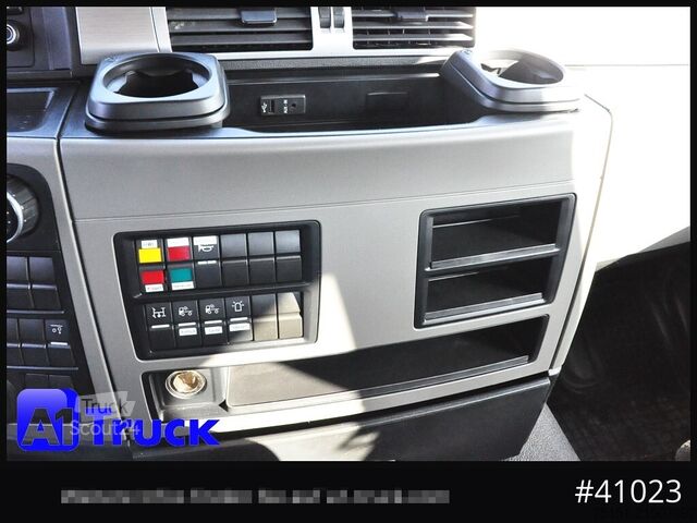 Kipper LKW MAN TGS 26.460 LL  Kipper Kran Funk Lenkachse,