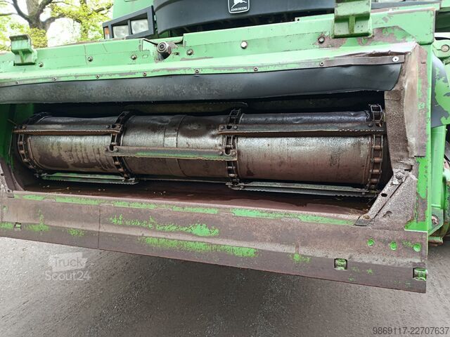 Combina de recoltat John Deere 2266