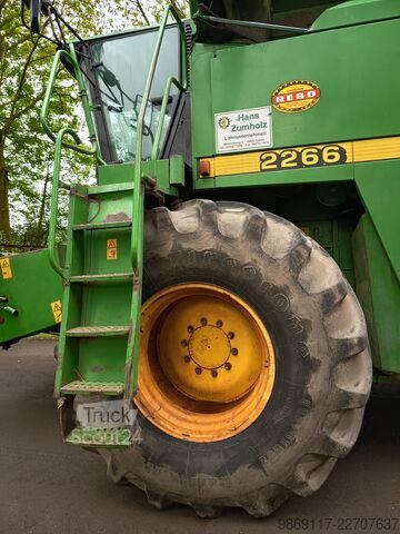 Combina de recoltat John Deere 2266
