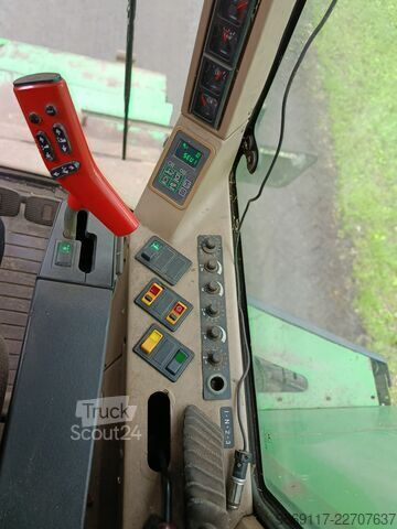 Combina de recoltat John Deere 2266