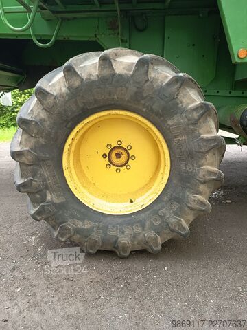 Combina de recoltat John Deere 2266