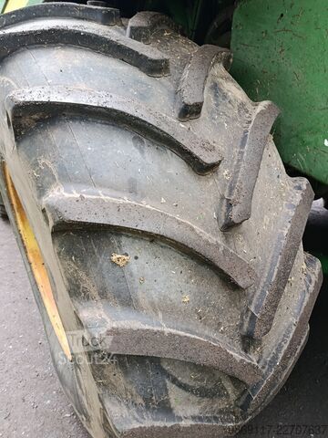 Combina de recoltat John Deere 2266