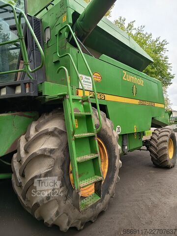 Combina de recoltat John Deere 2266