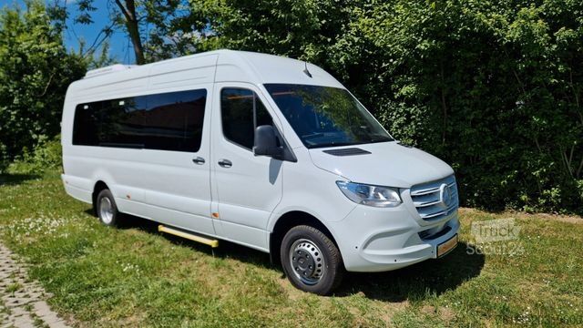 Minibuss MERCEDES-BENZ 515 Sprinter 22 Schlafsessel Lagerfahrzeug Stock
