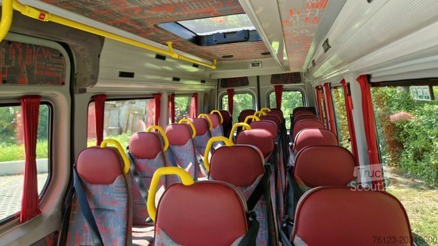 Minibuss MERCEDES-BENZ 515 Sprinter 22 Schlafsessel Lagerfahrzeug Stock