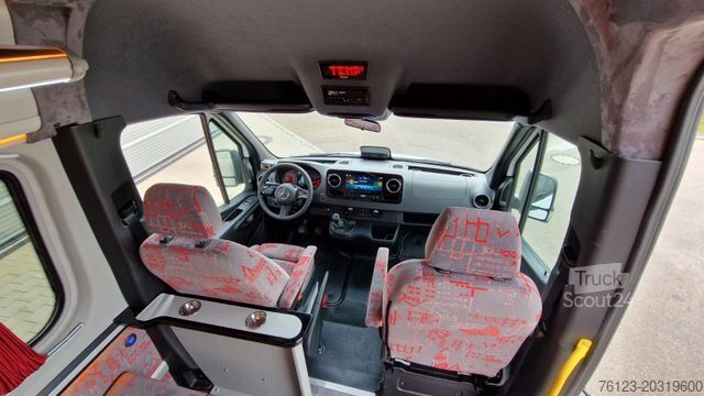 Minibuss MERCEDES-BENZ 515 Sprinter 22 Schlafsessel Lagerfahrzeug Stock