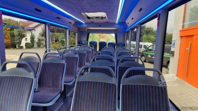 Minibus MERCEDES-BENZ 30 Sitzer Schulbus Transferbus 519 Stock