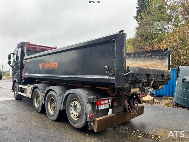 Kablio rankenos sistema Volvo FH540 Tridem Hooklift Truck with Snow Plough Equip