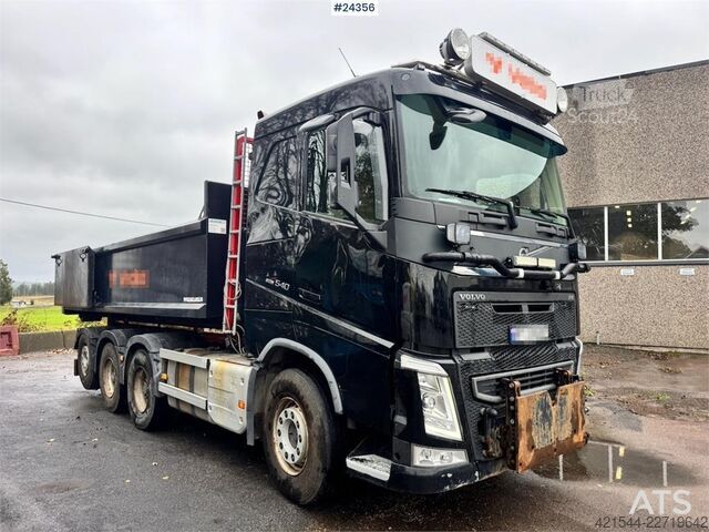 Kablio rankenos sistema Volvo FH540 Tridem Hooklift Truck with Snow Plough Equip