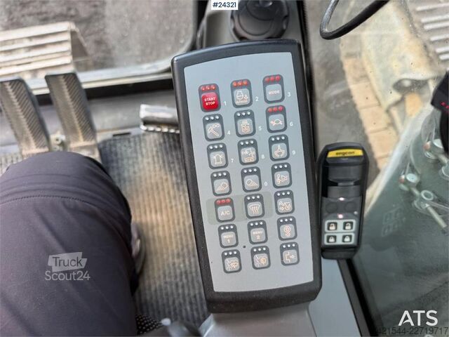 Koparka gąsienicowa Liebherr R930 LC excavator w/ 2 buckets and GPS. WATCH VIDE