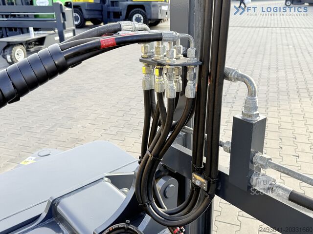 Четырёхходовой вилочный погрузчик Combilift C5000XL GAS TRIPLEX 6000 EXTENDABLE FORK