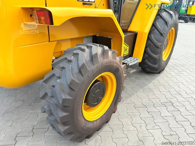 вилочный погрузчик повышенной проходимости JCB 940 / TRIPLEX 4500 / FREE-LIFT NEW TIRES