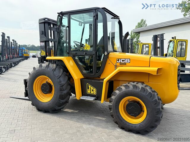 вилочный погрузчик повышенной проходимости JCB 940 / TRIPLEX 4500 / FREE-LIFT NEW TIRES