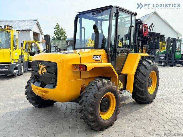 вилочный погрузчик повышенной проходимости JCB 940 / TRIPLEX 4500 / FREE-LIFT NEW TIRES