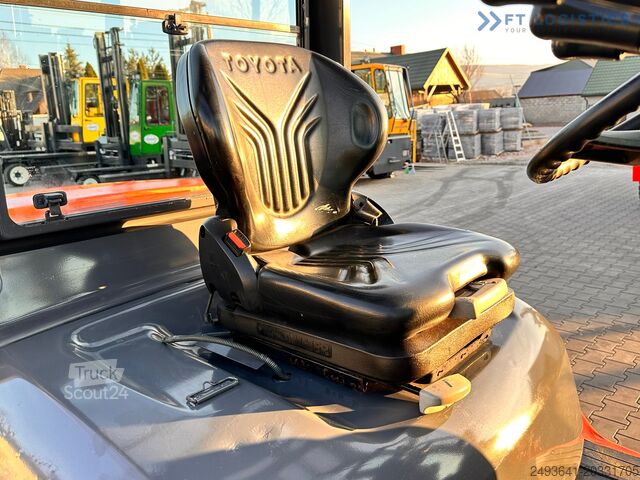 вилочный погрузчик Toyota 42-4FD40 / DIESEL / 4500KG / DUPLEX / FO