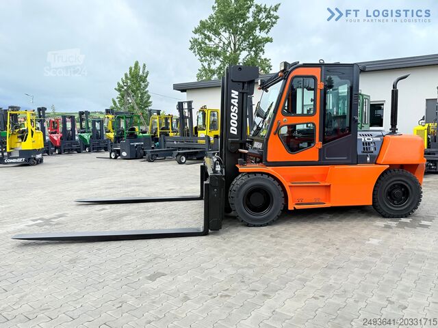 Empilhadeira de quatro rodas DOOSAN 70 / DUPLEX / FORK 2500MM / POSITIONER