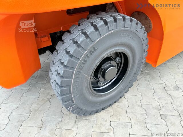 Empilhadeira de quatro rodas DOOSAN 70 / DUPLEX / FORK 2500MM / POSITIONER