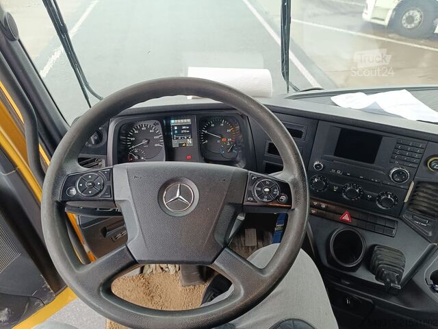 Wywrotka z trójstronna Mercedes-Benz Arocs 2642K 6x4 Kipper Meiller