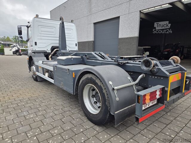 Hakenarmsystem Mercedes-Benz Axor 1833 Hooklift system + hydr.lock
