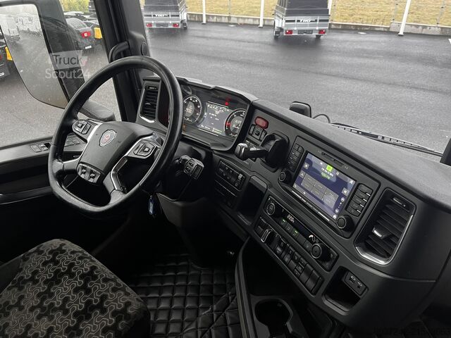 Tractor estándar SCANIA R450