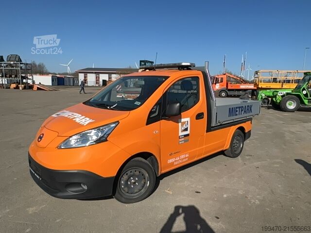 مركبة تجارية - قلابة Nissan eNV200 Electric Tipper