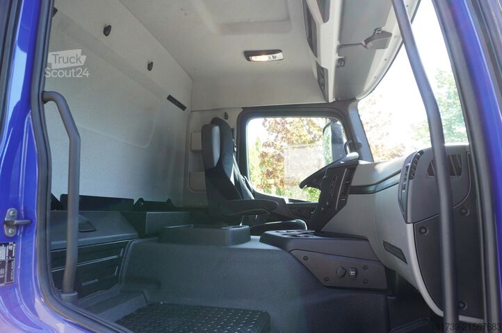 Nástavba s septikem Mercedes-Benz Actros 18.35 LS/ NEW septic tank 08.2025