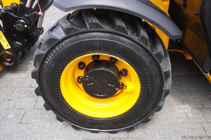 Chariots télescopiques JCB 525-60T5 / 2022 / 860 MTH! / joystick