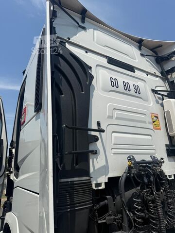 Tractora standard Renault T HIGHT 480 DE 13 B 100 FUL EXTRAS