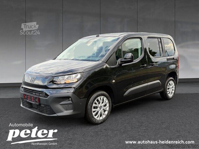 Camion à usage spécial Fiat Doblo Kombi 5 Sitze Autom Sitzh. Klimaauto Rückfahrkam BAR TZ