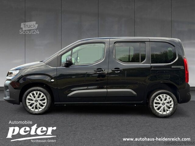 Camion à usage spécial Fiat Doblo Kombi 5 Sitze Autom Sitzh. Klimaauto Rückfahrkam BAR TZ