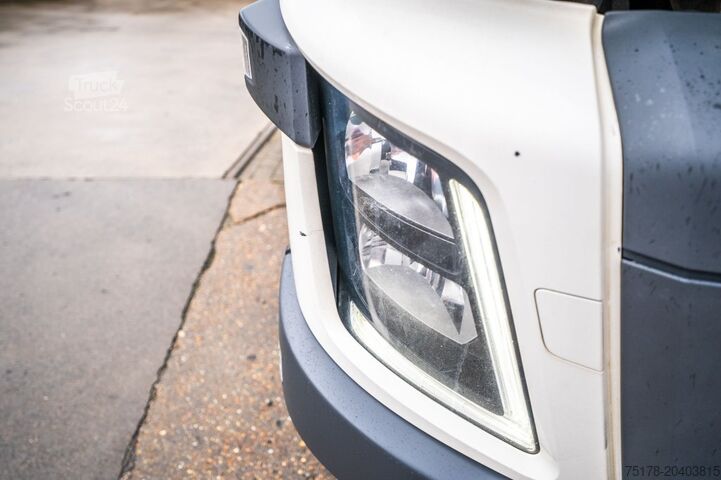 Standard-SZM VOLVO FMX 460 GLOBE + HYDR