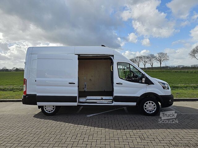 High-roof van FORD E-TRANSIT 350 L3H3 184 75 KWH