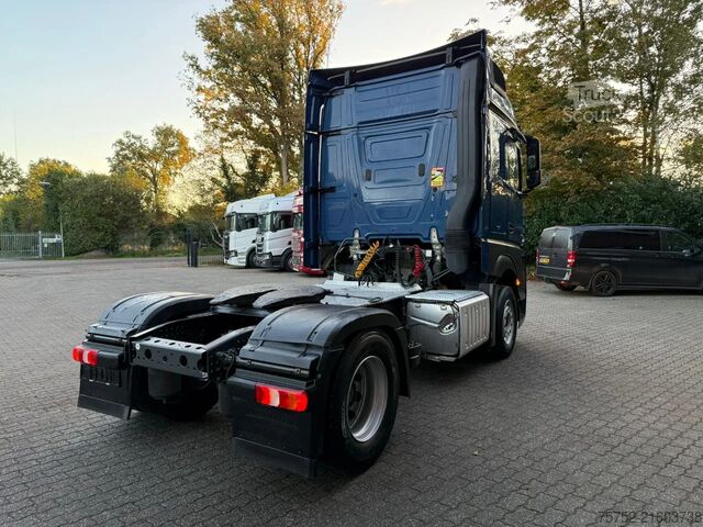 Standard-SZM Mercedes-Benz Actros 1940 4x2 Streamspace Spoilers 722.835KM