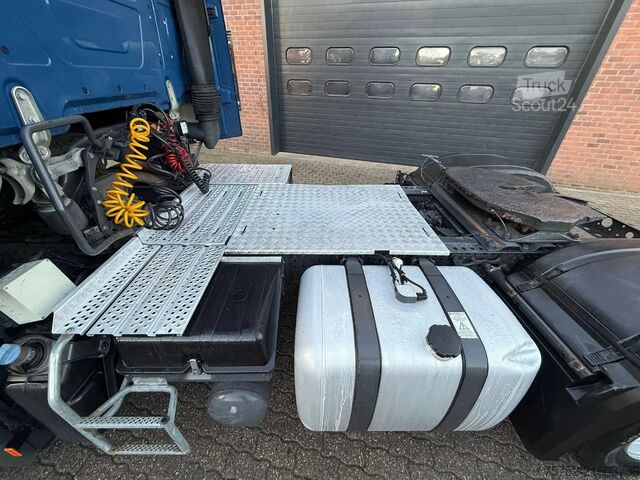 Standard-SZM Mercedes-Benz Actros 1940 4x2 Streamspace Spoilers 722.835KM