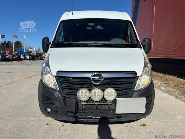 Minibus Opel Movano 12 SEATS