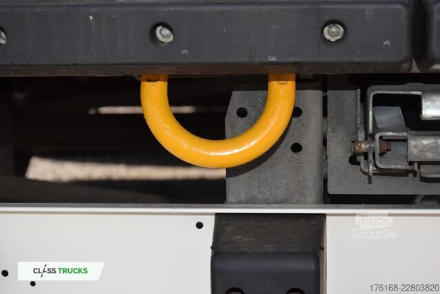 Semiremorcă frigorifică SCHMITZ CARGOBULL SKO FP 60 ThermoKing SLXi 300