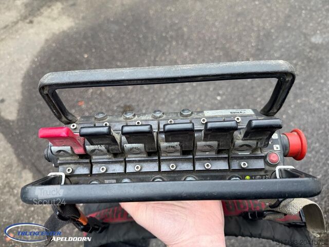 Ribaltabile con gru MAN TGA 26.390 6x4, Handgeschakeld, HIAB 166 E-4