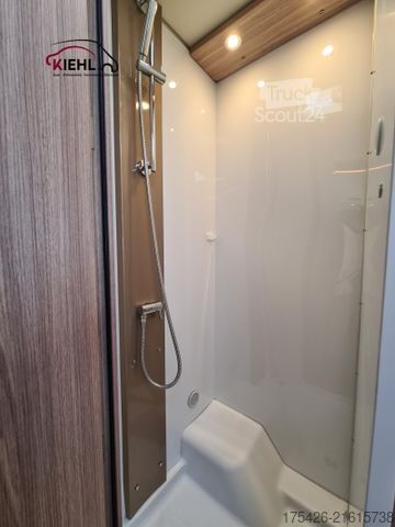 Semi-integrated camper BÜRSTNER Lyseo Time T 690 G *SAT+TV*Sommer + Winterräder*