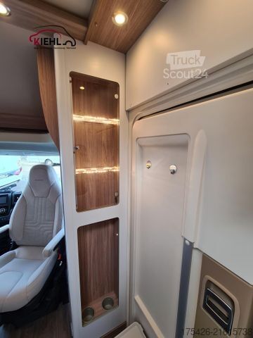 Semi-integrated camper BÜRSTNER Lyseo Time T 690 G *SAT+TV*Sommer + Winterräder*